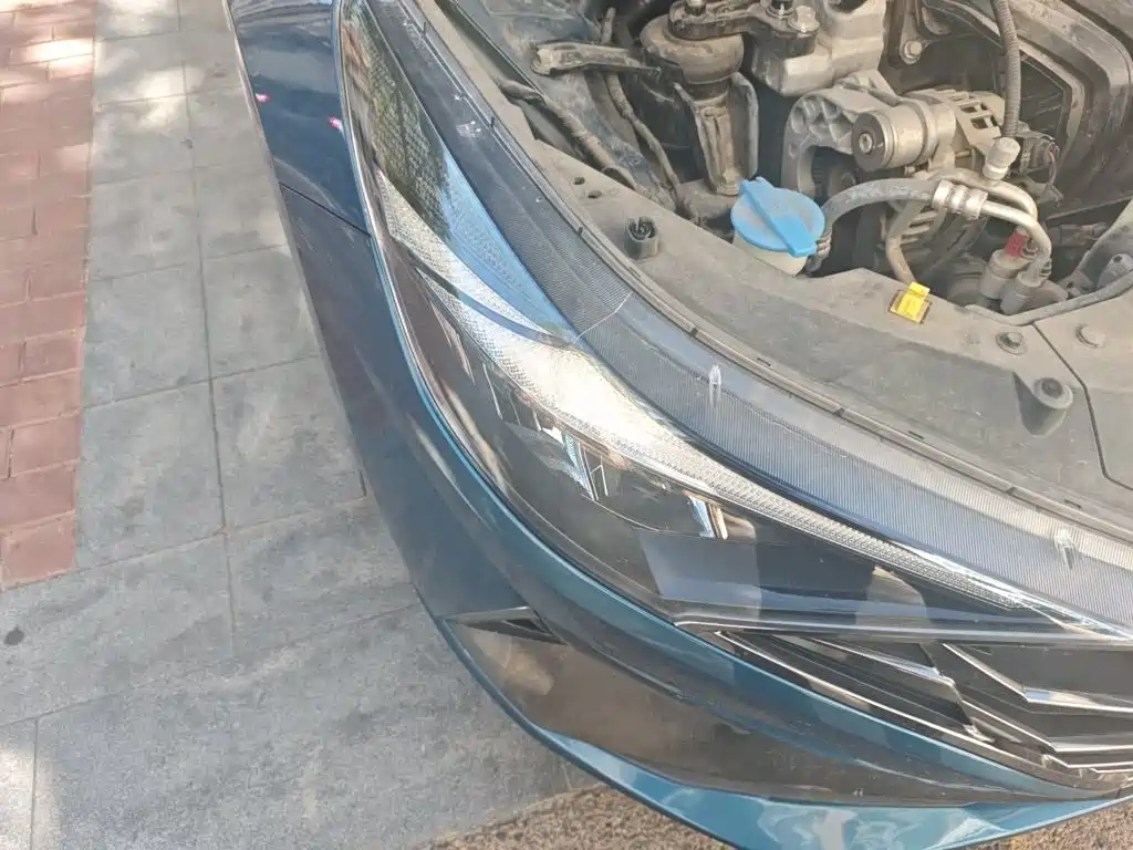 Hyundai Elantra — миниатюра 7