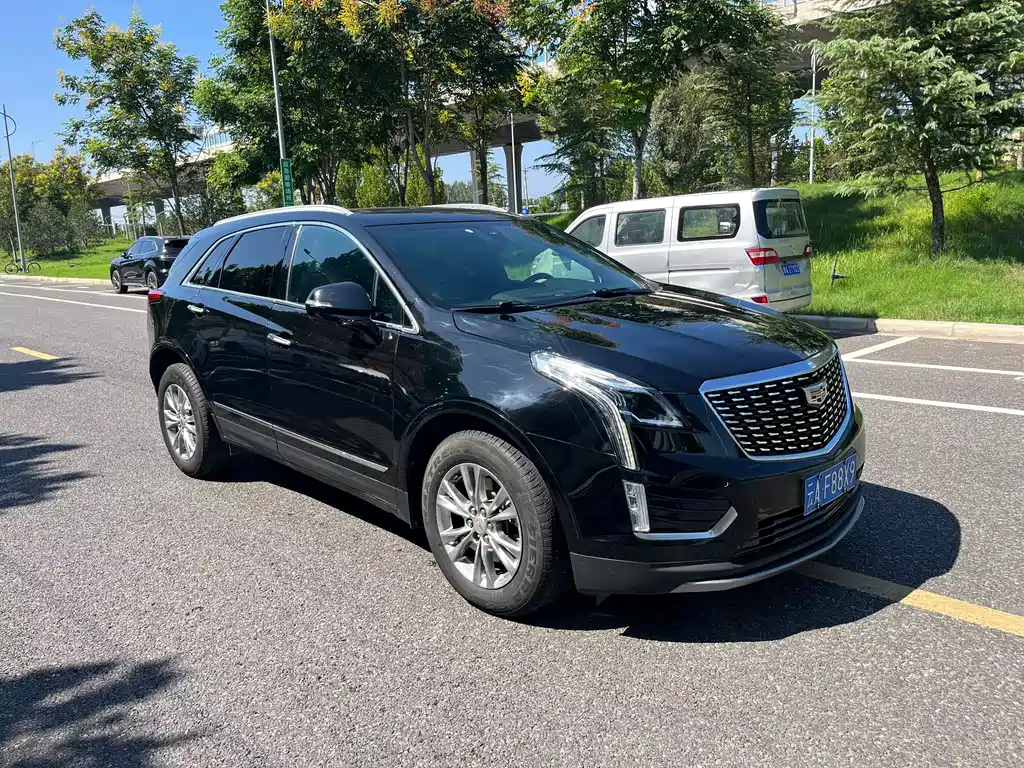 CADILLAC XT5