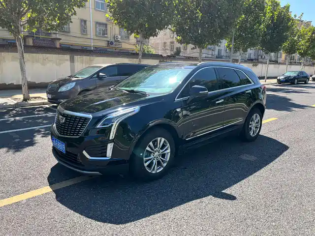 CADILLAC XT5