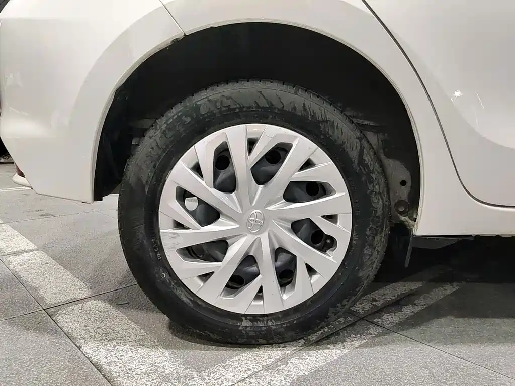 Toyota Vios FS — миниатюра 18
