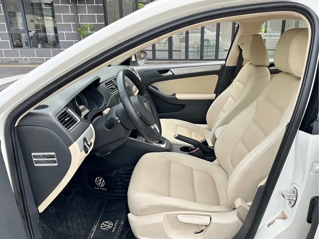 Volkswagen Sagitar — миниатюра 12