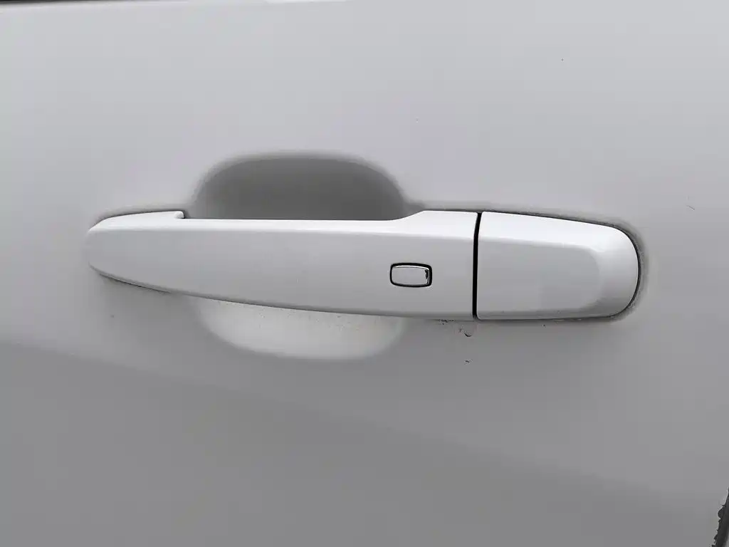 Chevrolet Equinox — миниатюра 18