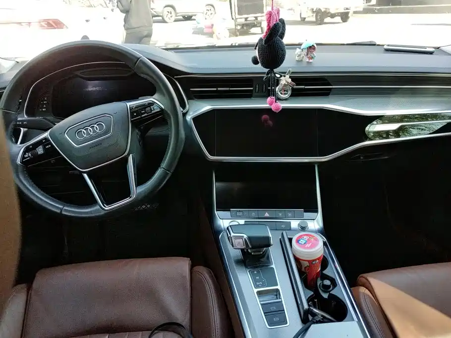 Audi A6L — миниатюра 12