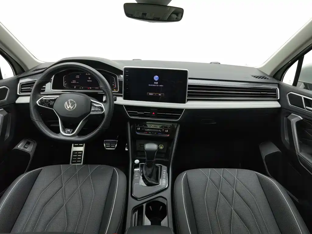Volkswagen Tiguan L — миниатюра 5