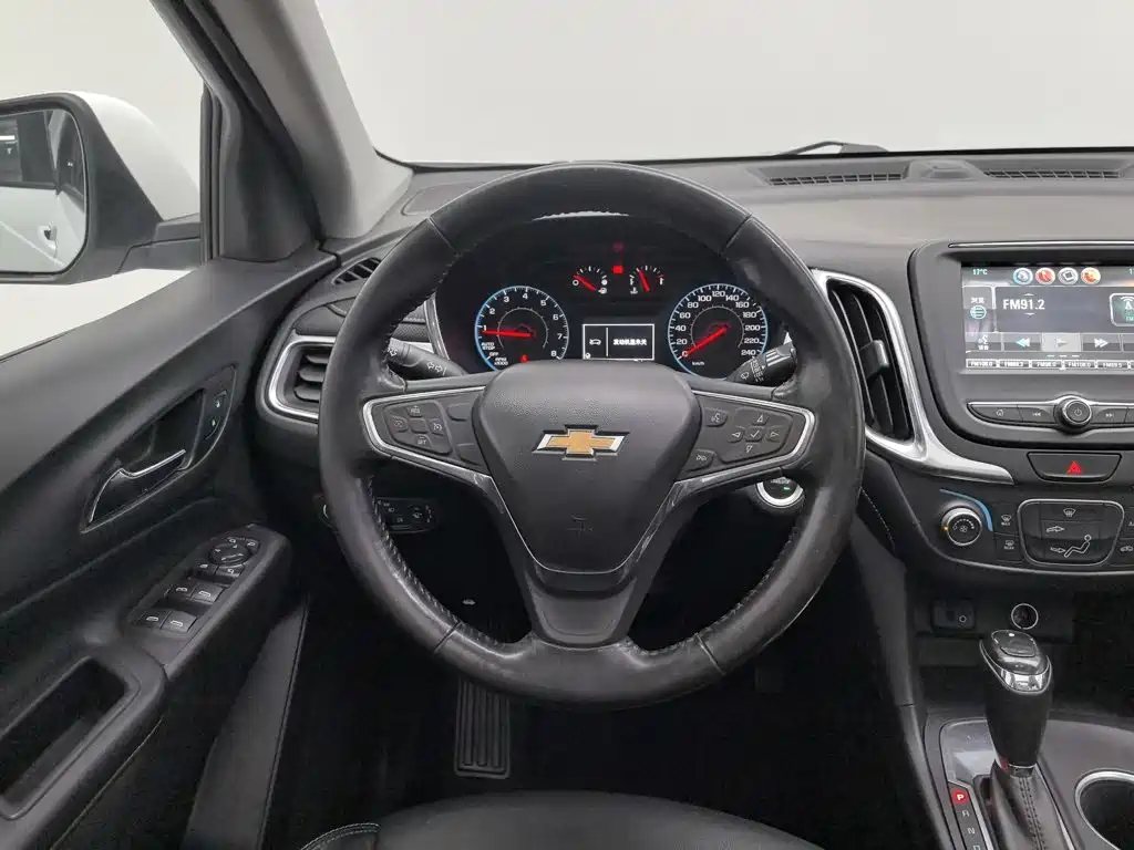 Chevrolet Equinox — миниатюра 11