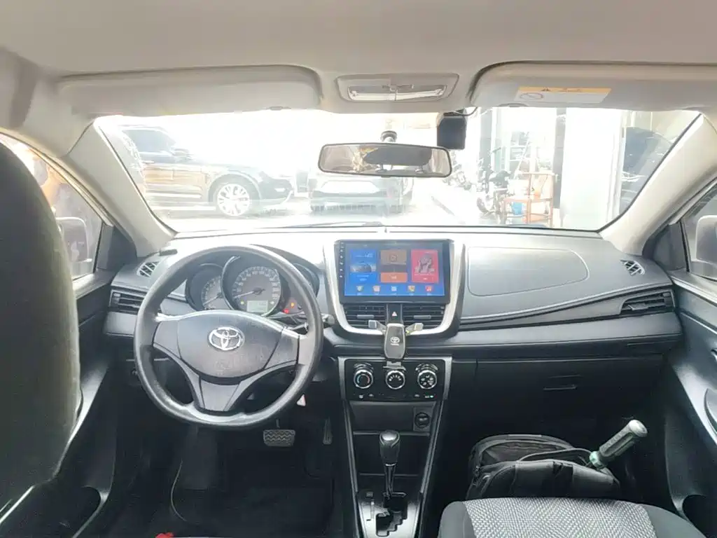 Toyota Vios FS — миниатюра 10
