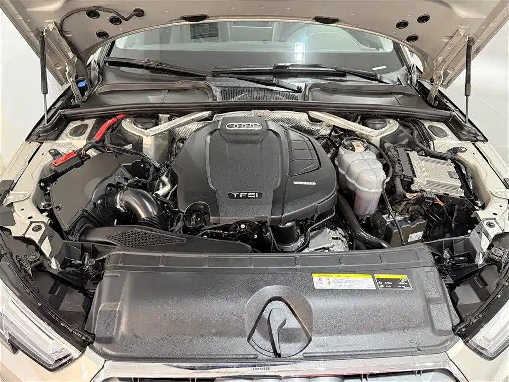Audi A4L — миниатюра 8