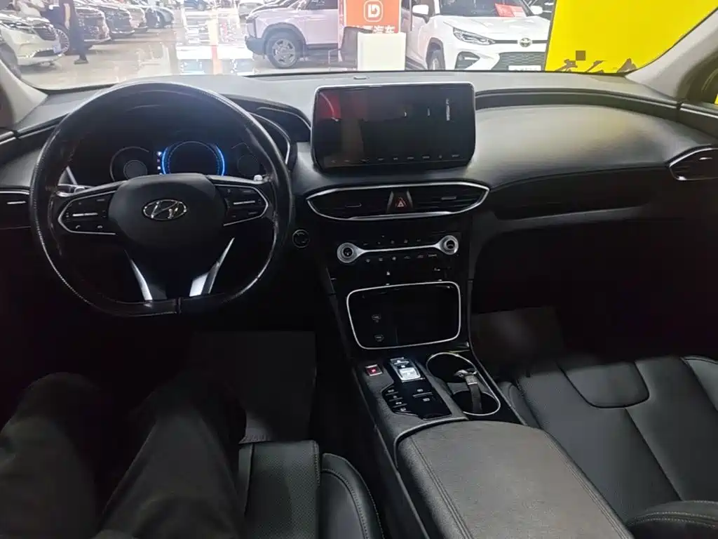 Hyundai Santa Fe — миниатюра 10