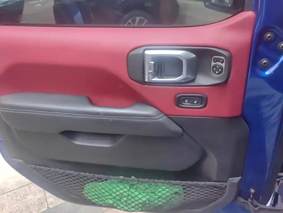Jeep Wrangler — миниатюра 7