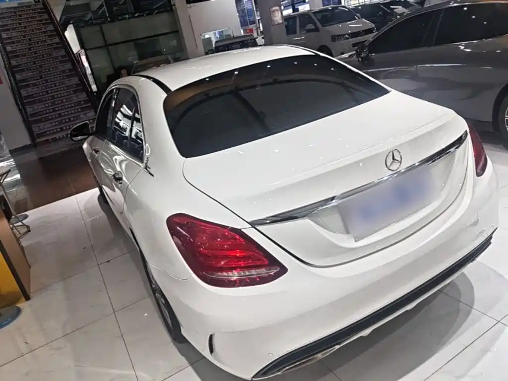 Mercedes-Benz C-Class — миниатюра 5