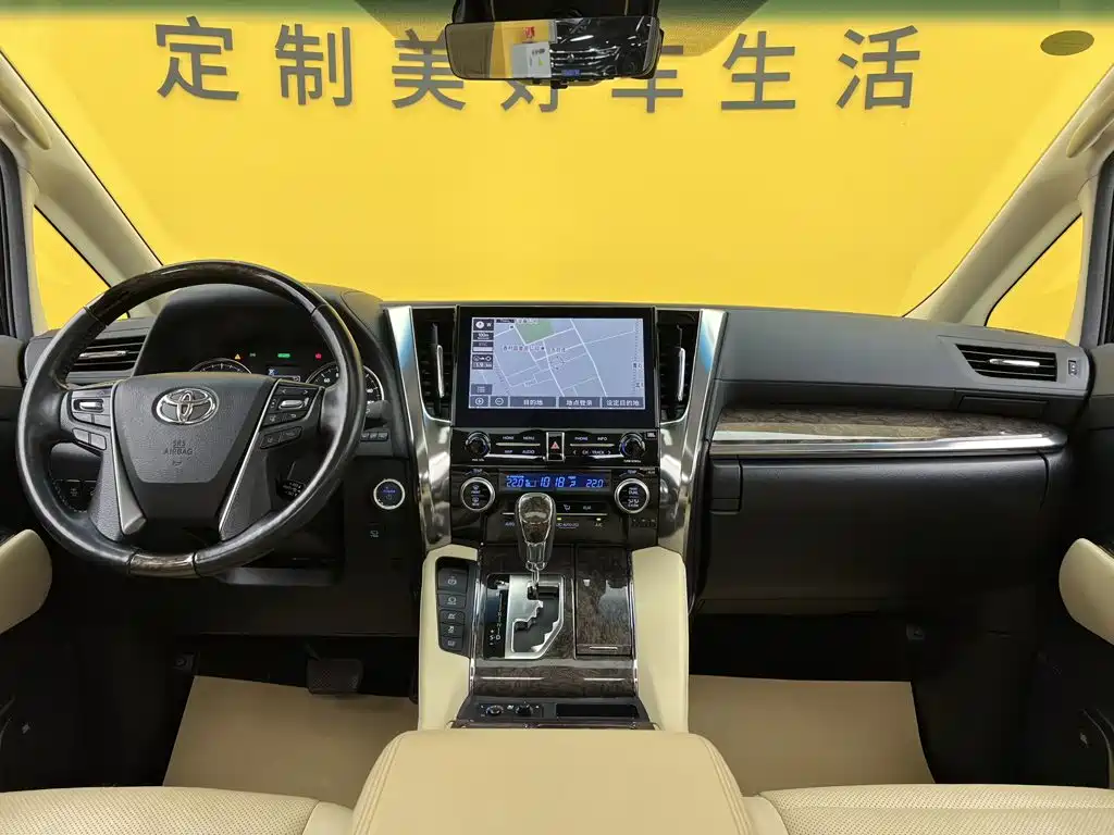 Toyota Vellfire — миниатюра 43