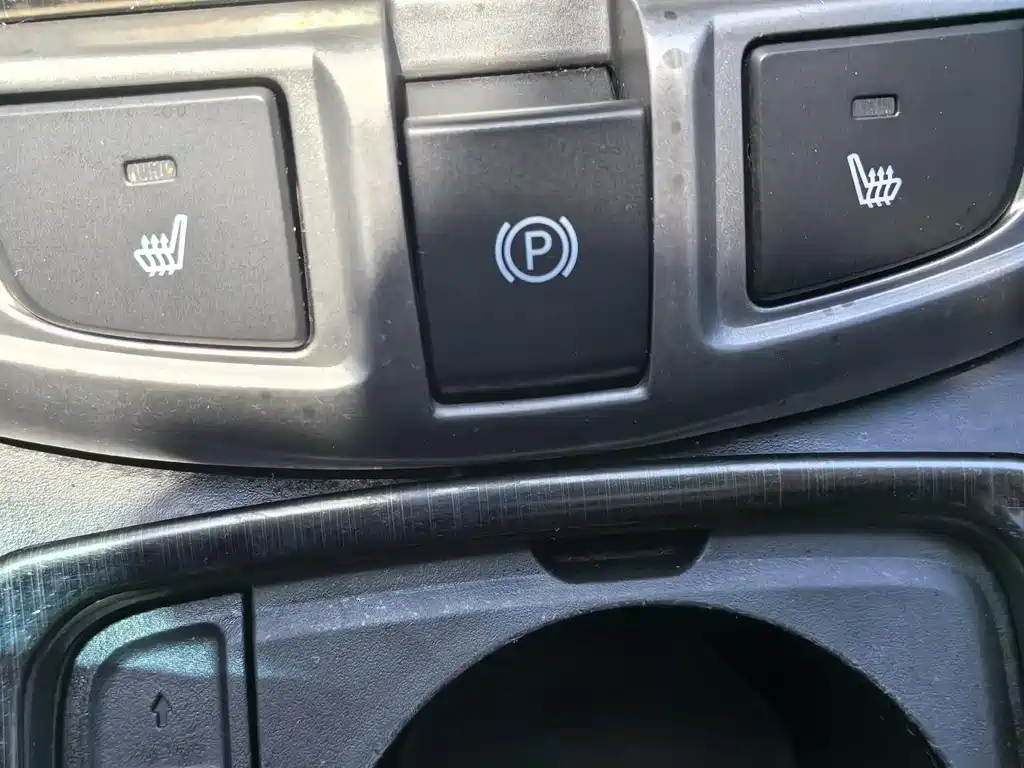 Chevrolet Captiva — миниатюра 11