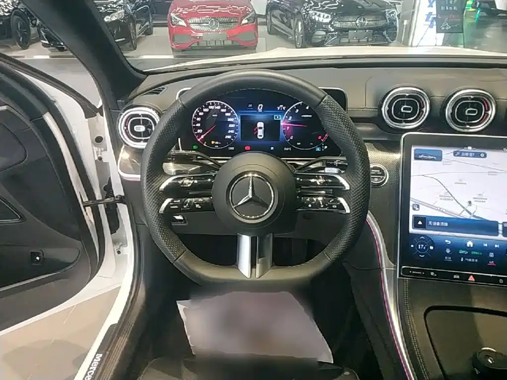 Mercedes-Benz C-Class — миниатюра 11