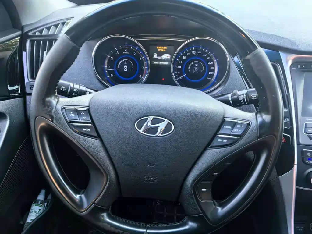 Hyundai Sonata — миниатюра 18