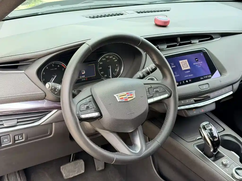 Cadillac XT4 — миниатюра 16