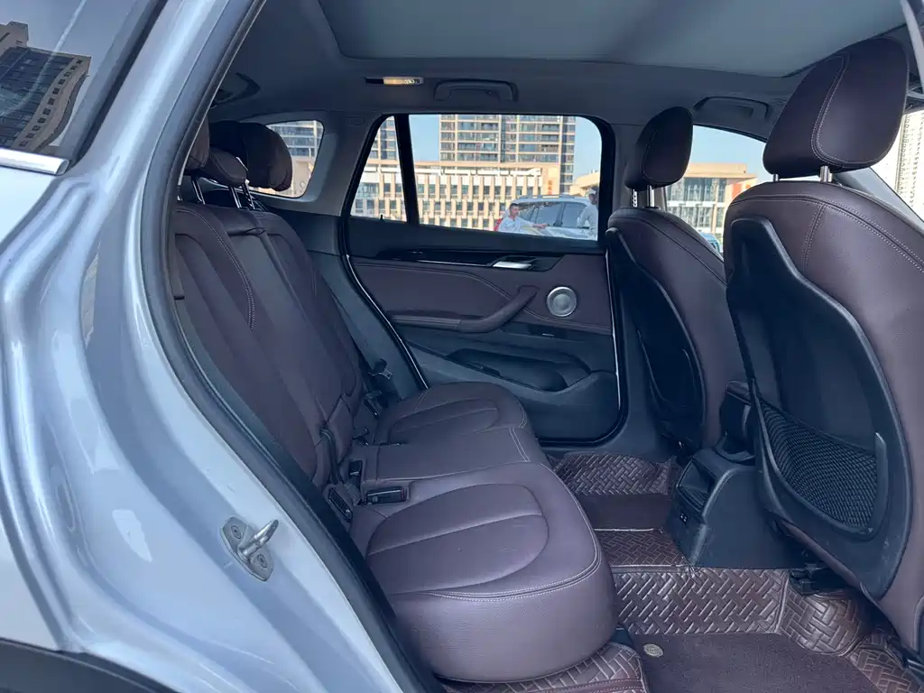 BMW X1 — миниатюра 20