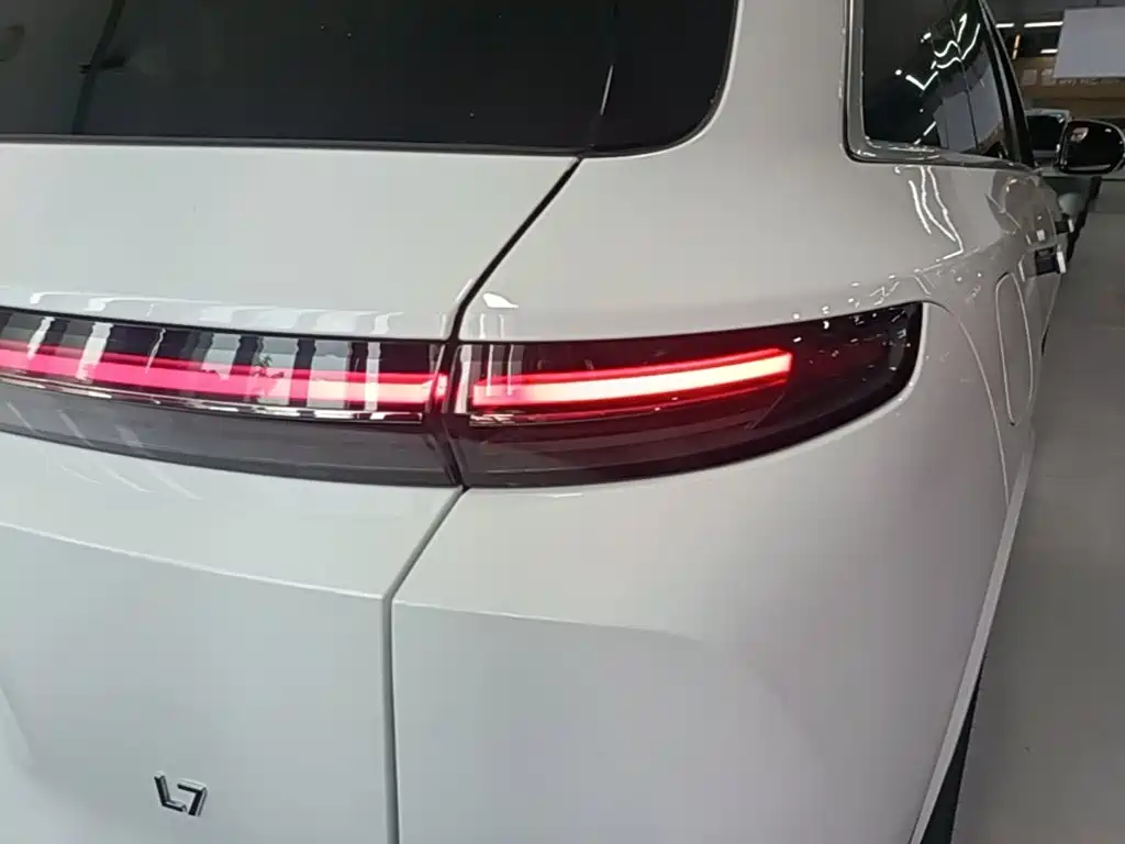 Li Auto Li L7 — миниатюра 8
