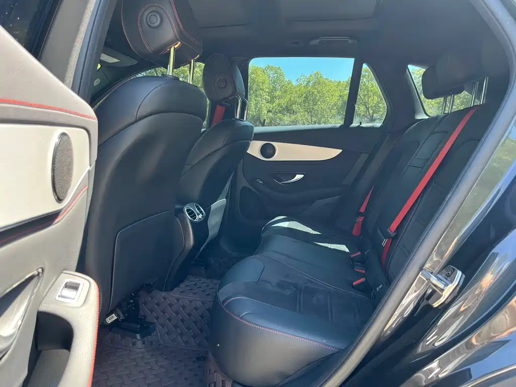 MERCEDES-BENZ GLC AMG