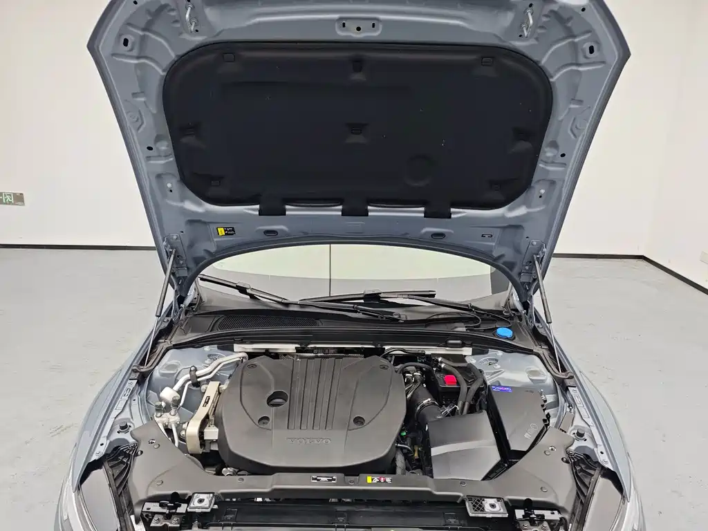 Volvo S60 — миниатюра 8