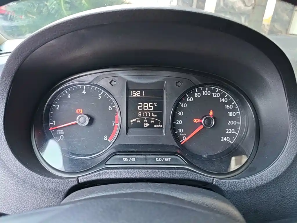 Volkswagen Polo — миниатюра 12