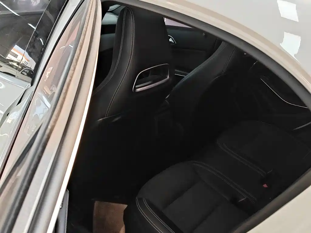 Mercedes-Benz A-Class (Import) — миниатюра 11
