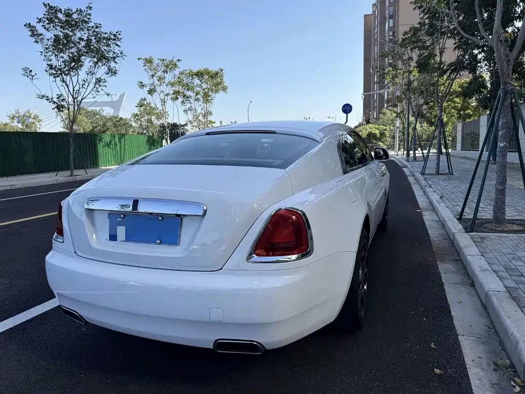Rolls-Royce Wraith — миниатюра 3