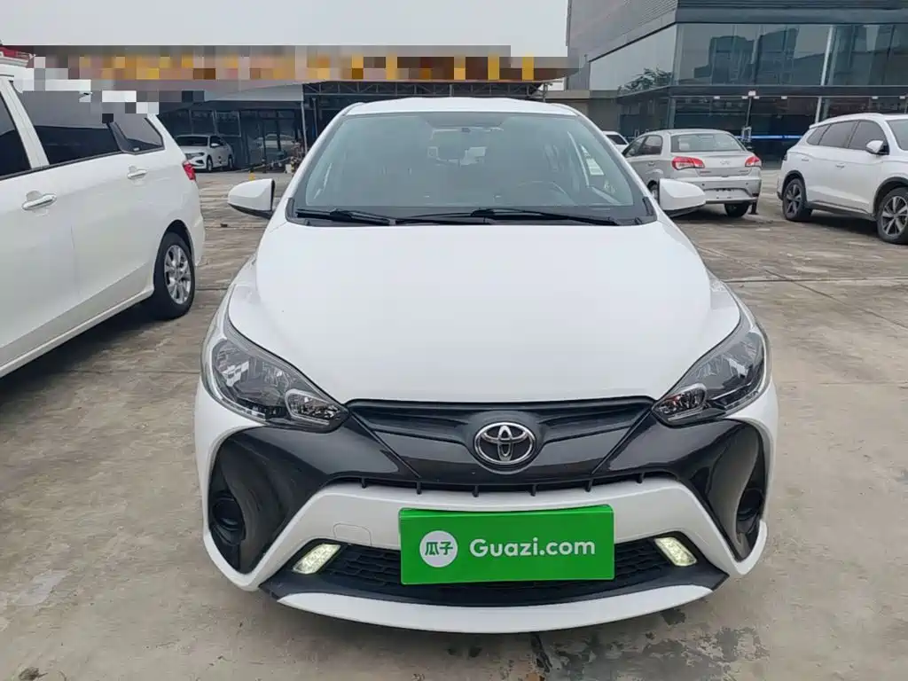 Toyota Yaris L — миниатюра 3