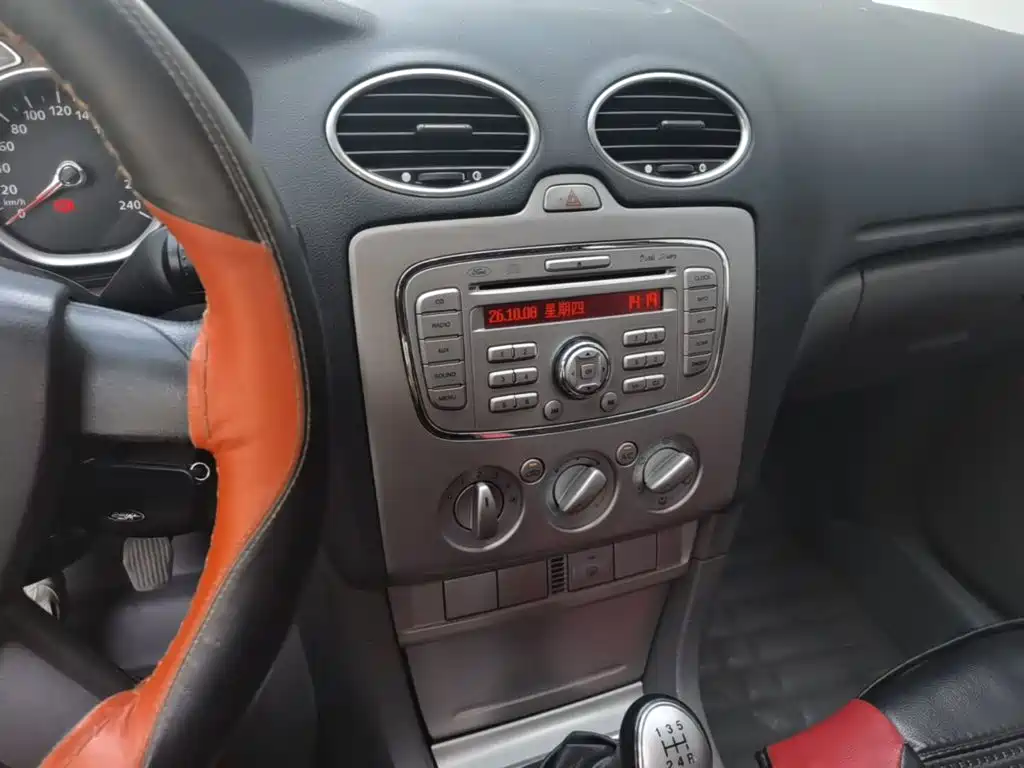 Ford Focus — миниатюра 13