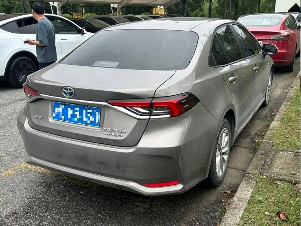 Toyota Corolla — миниатюра 3