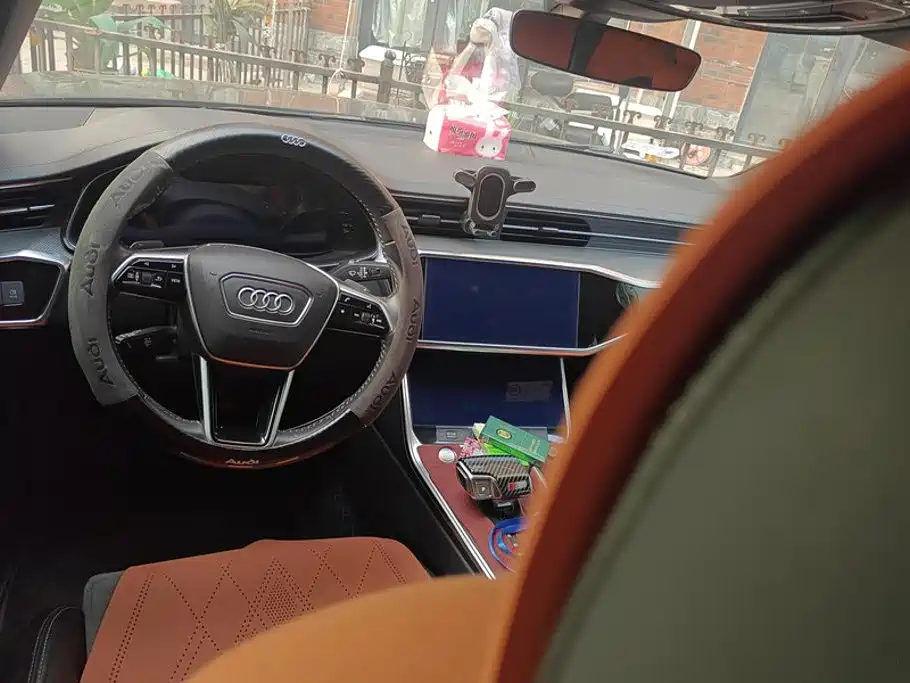 Audi A6L — миниатюра 12