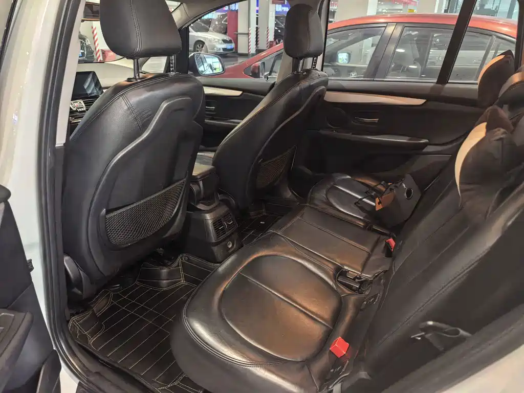 BMW 2 Series Gran Tourer — миниатюра 7