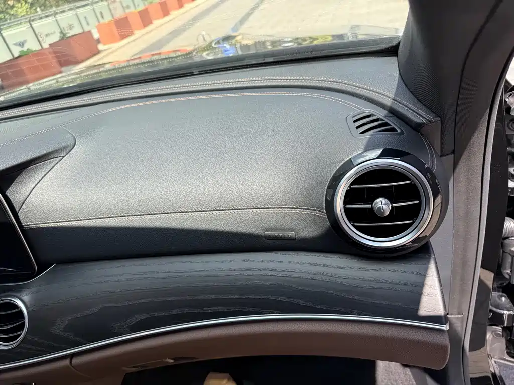 Mercedes-Benz E-Class — миниатюра 47
