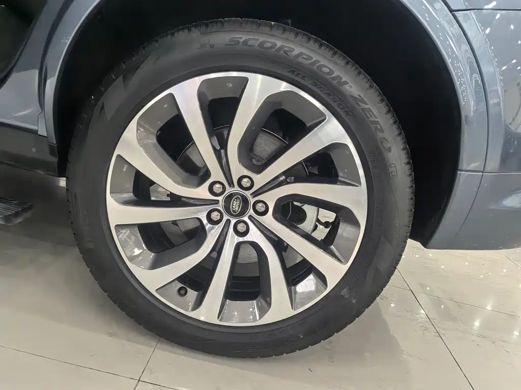 LAND ROVER DISCOVER SPORTS