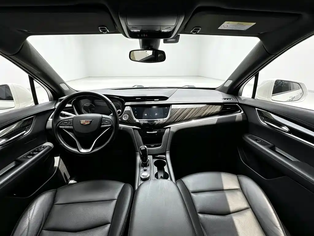 Cadillac XT6 — миниатюра 6