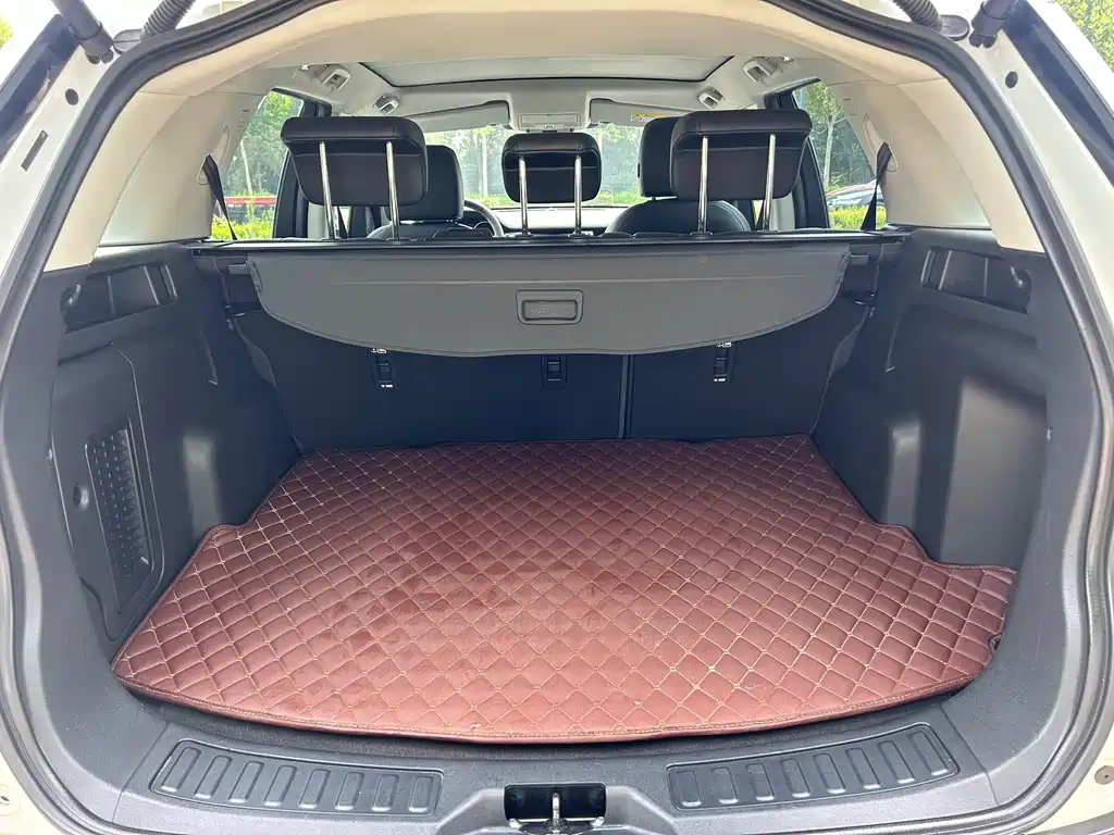Land Rover Discovery Sport — миниатюра 10