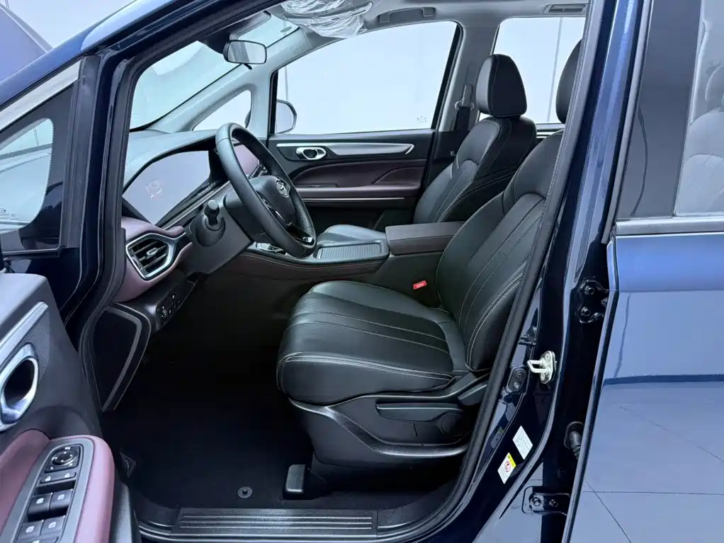 GAC Motor Trumpchi M6 — миниатюра 16