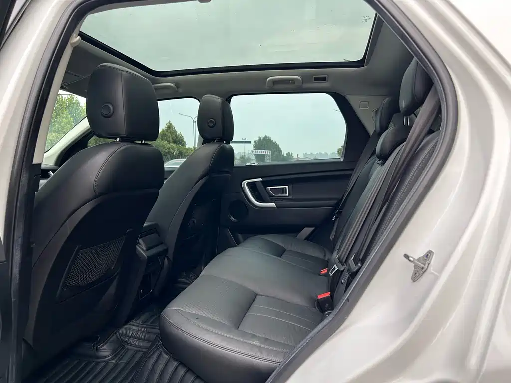 Land Rover Discovery Sport — миниатюра 7