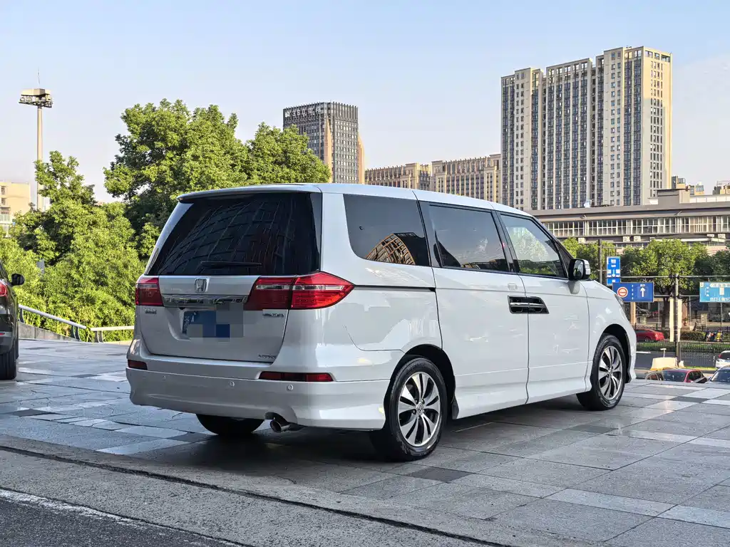 Honda Elysion — миниатюра 6