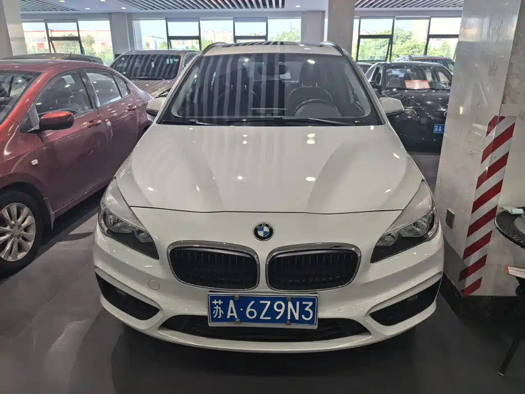 BMW 2 Series Gran Tourer — миниатюра 2