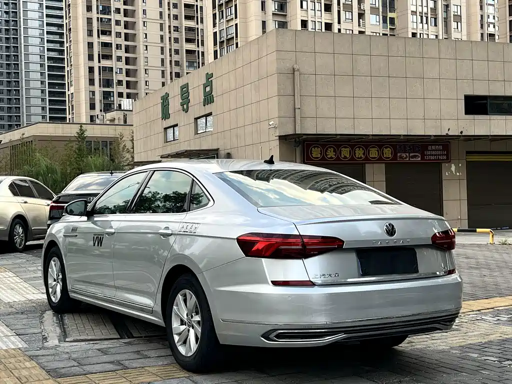 Volkswagen Passat — миниатюра 11