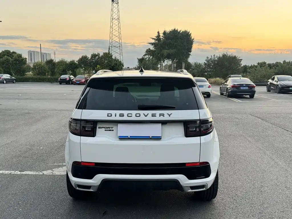 Land Rover Discovery Sport — миниатюра 10
