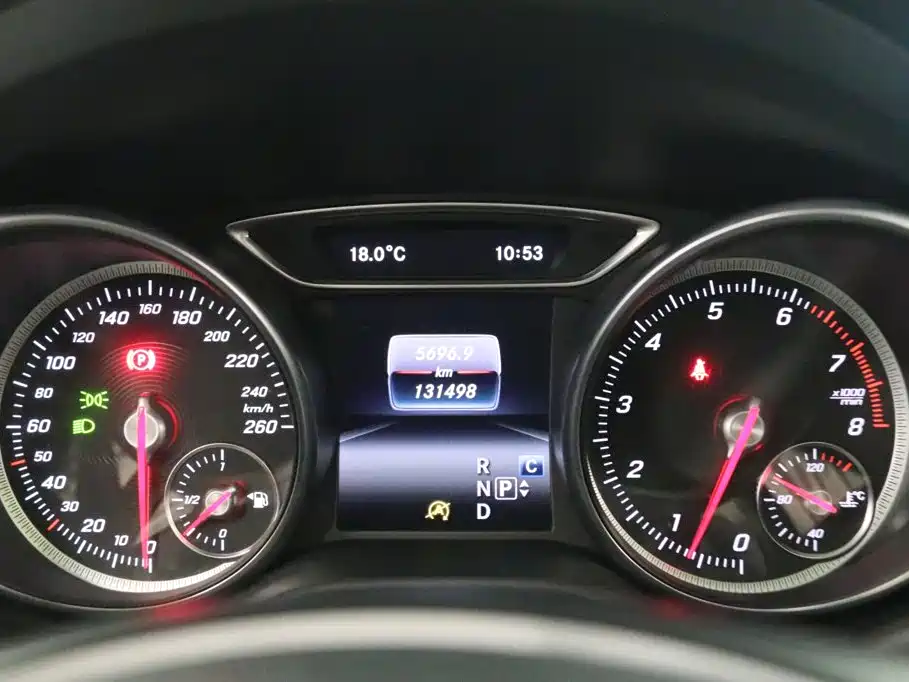 Mercedes-Benz GLA — миниатюра 6