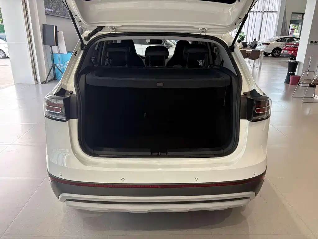 Volkswagen Tharu — миниатюра 12