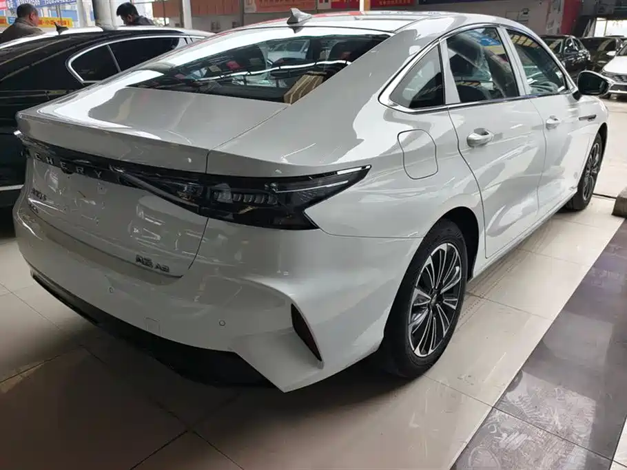 CHERY FENGYUN A8