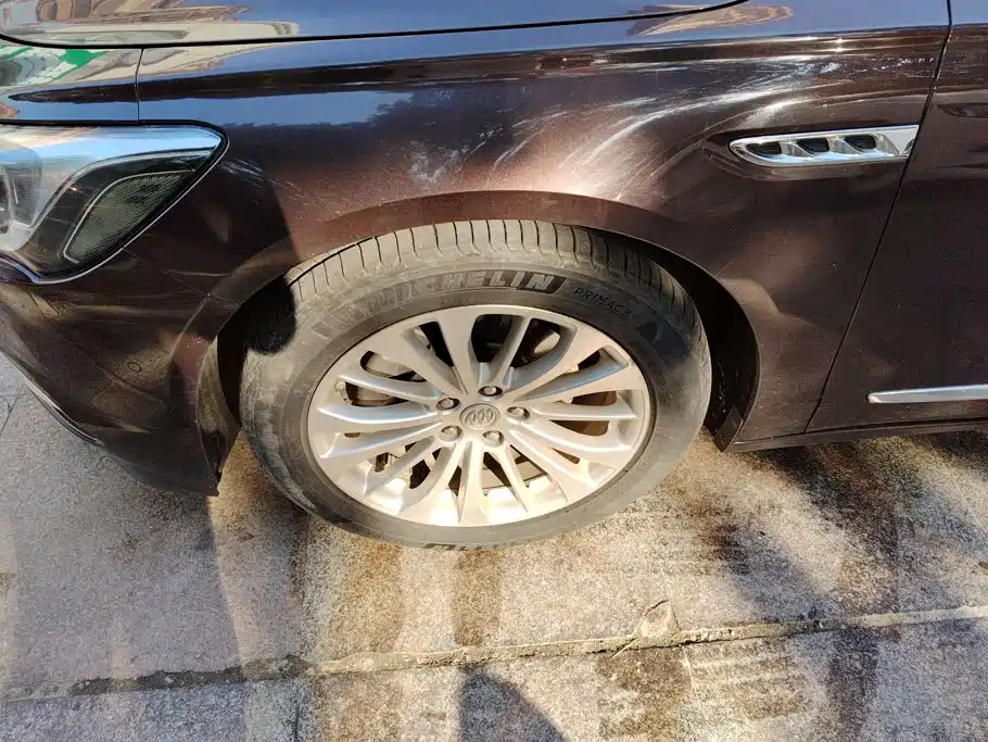 Buick LaCrosse — миниатюра 6