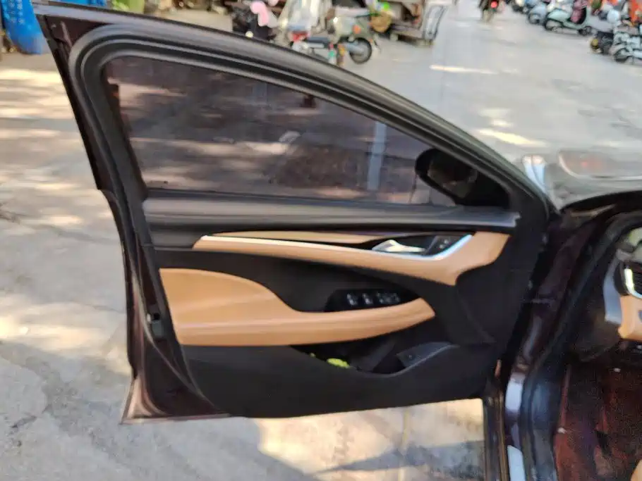 Buick LaCrosse — миниатюра 7