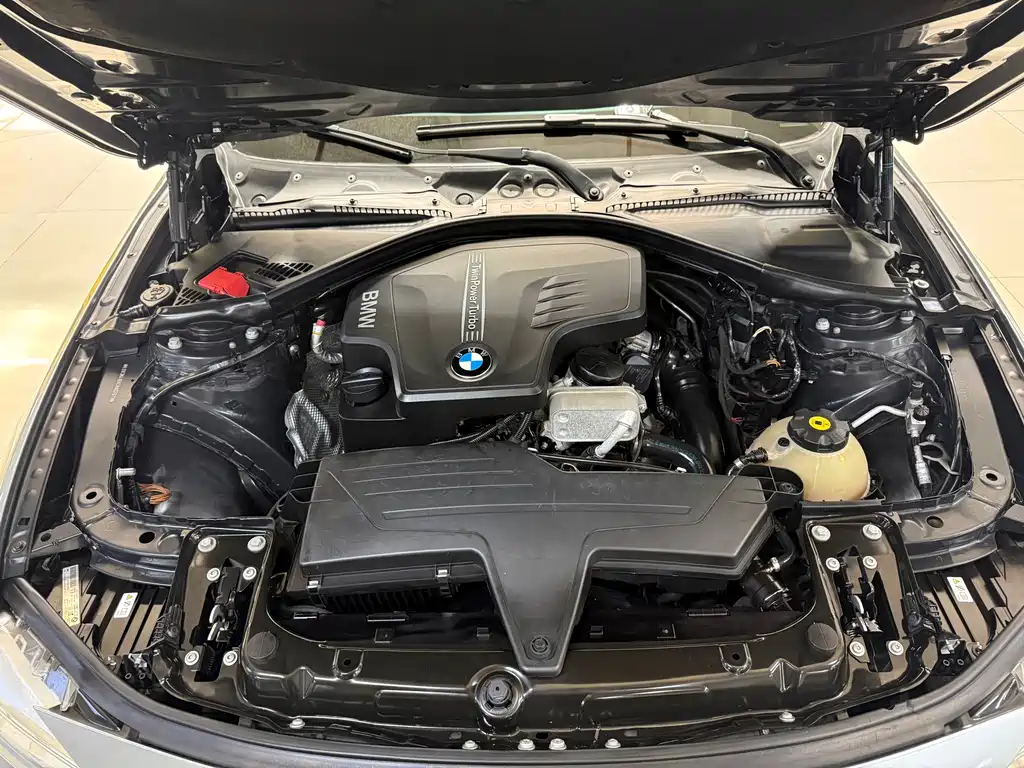 BMW 3 Series — миниатюра 19