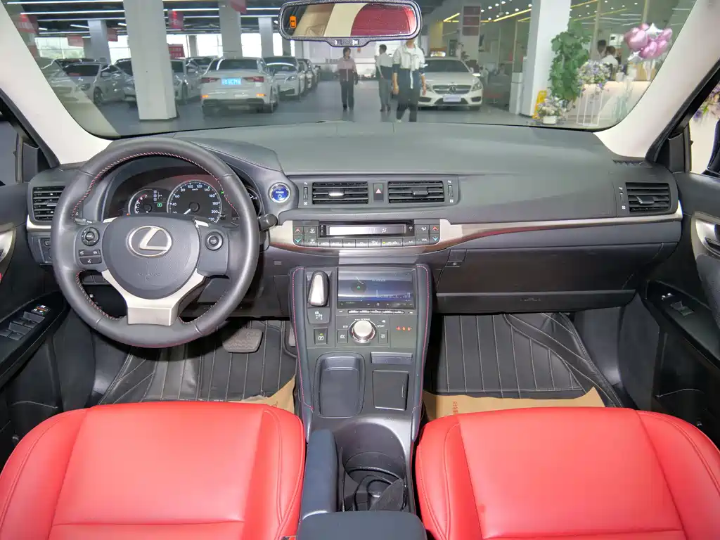 LEXUS CT