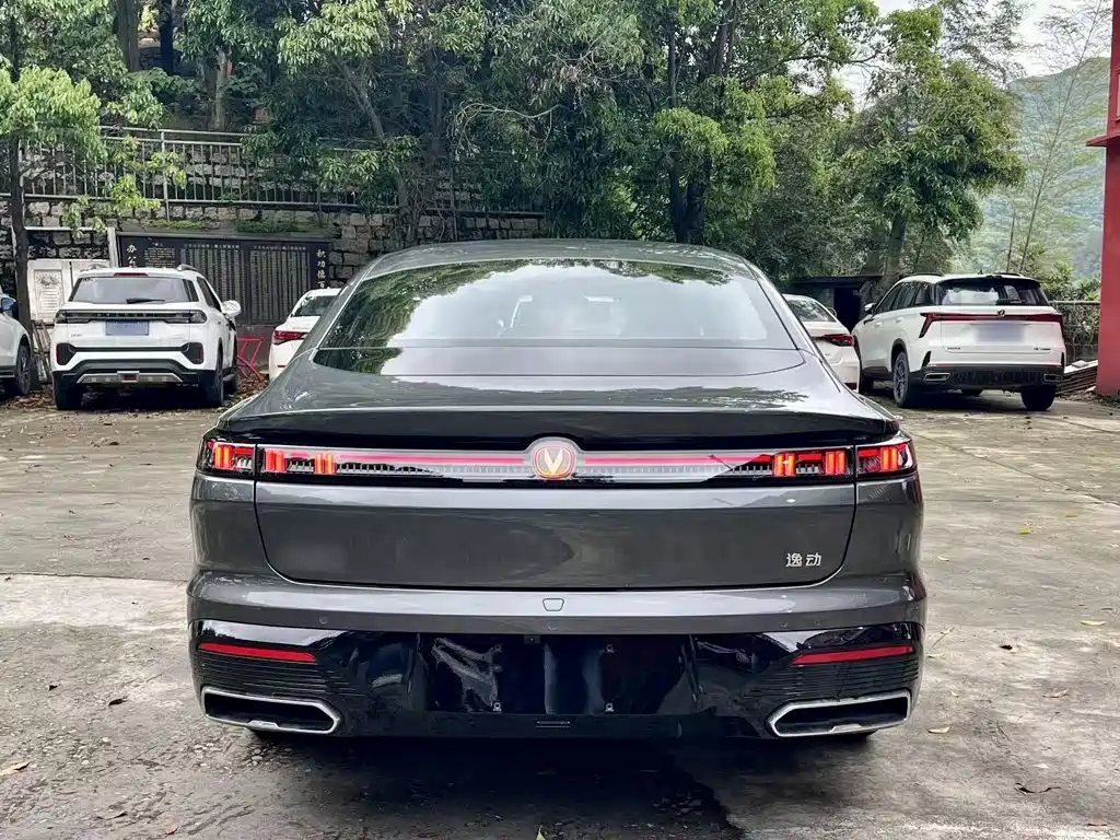 Changan Eado — миниатюра 9