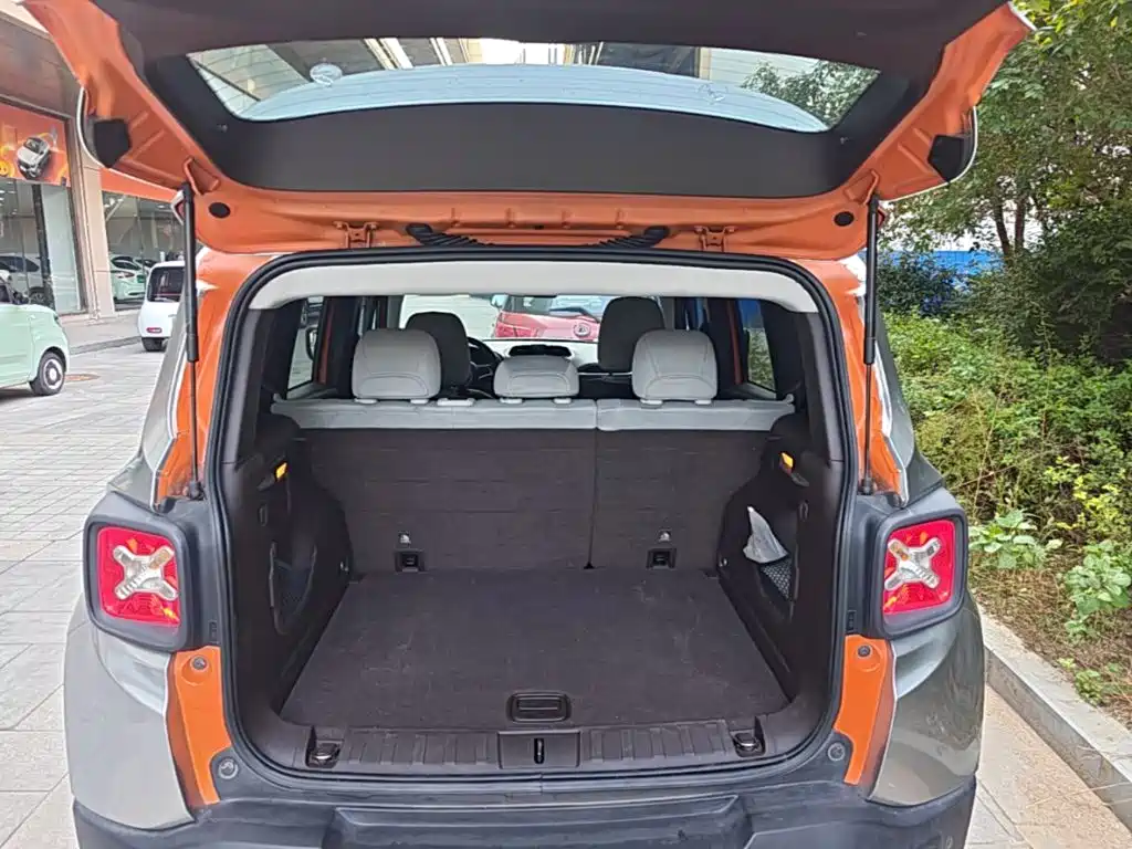 Jeep Renegade — миниатюра 15